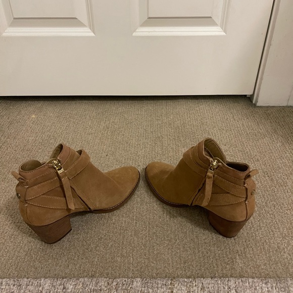 Sam Edelman Suede Booties with cute cutout on side - Picture 3 of 4